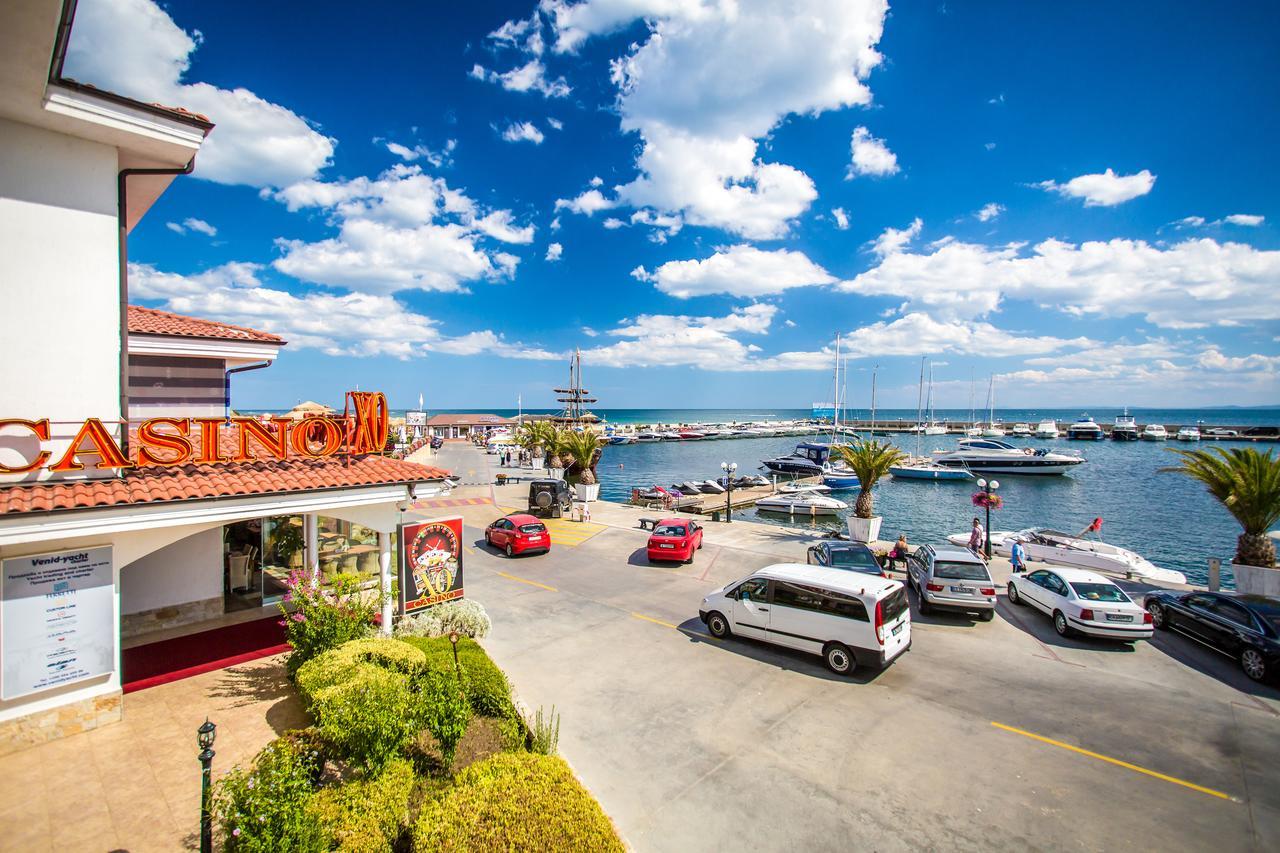 Hotel Palace Marina Dinevi Sveti Vlas Exterior foto